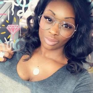 Meet your Posher, Nikki